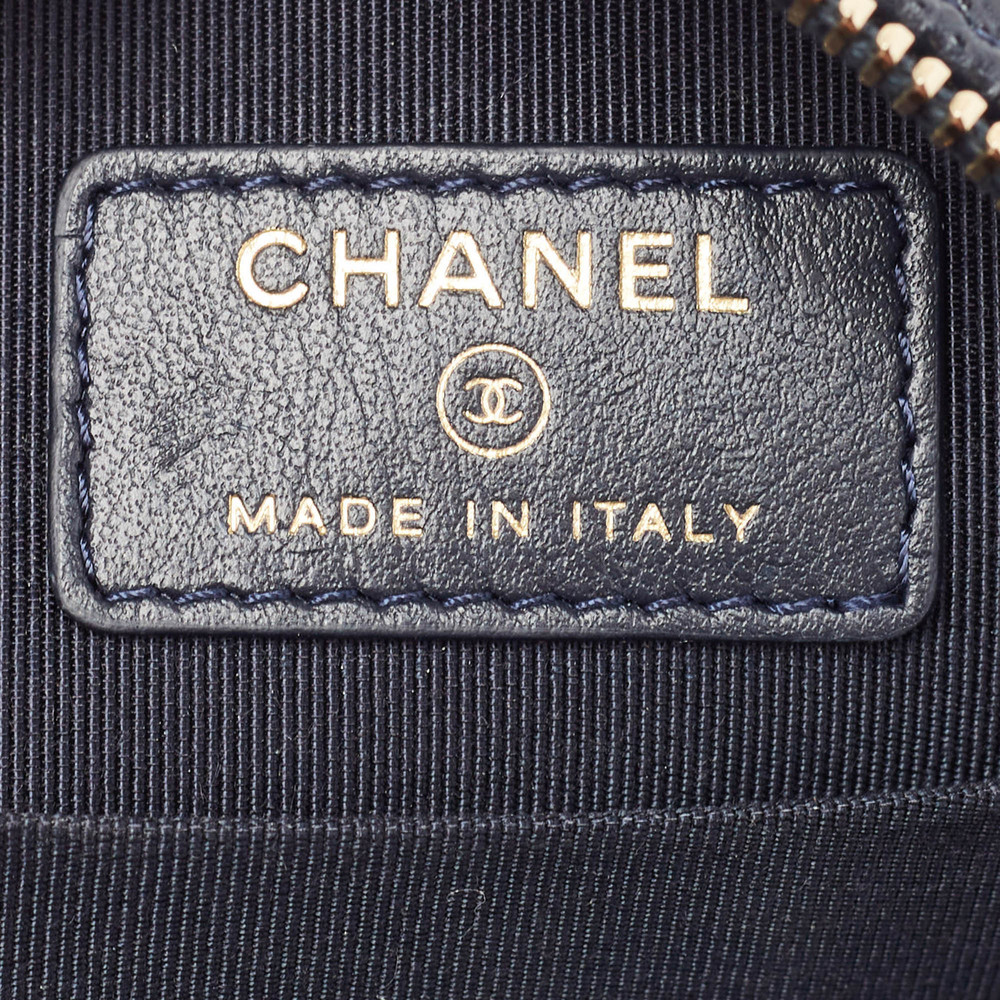 CHANEL Navy Blue Quilted Caviar Leather CC Round Chain Clutch - Picture 8 of 8